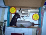 Pistolet magnum