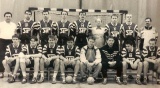 Pikarze rczni Czuwaju w sezonie 1996/1997. Z numerem 14 Jacek Py.