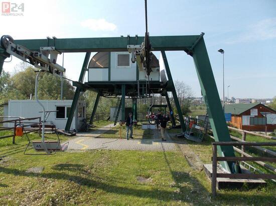 film - https://www.youtube.com/watch?v=JV_33Dt7sSI