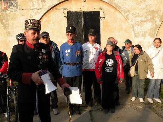 » 8 Jesienne Manewry w Twierdzy Przemy�l 