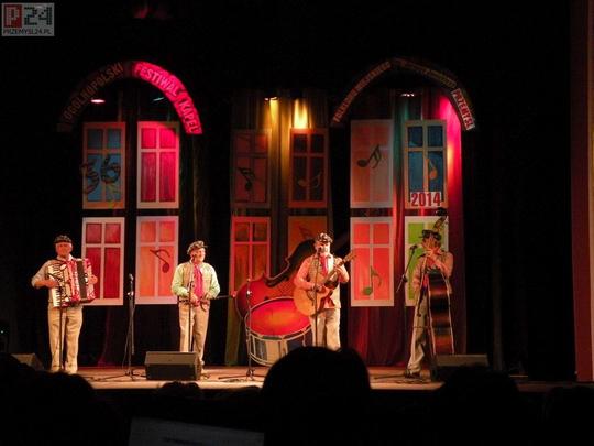 Film z wyst�p�w https://www.youtube.com/watch?v=pWYOzTgHwmE