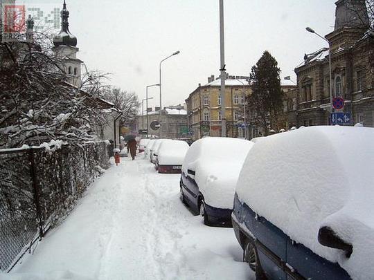 Pod �niegiem przy Grunwaldzkiej...