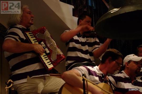 muzeum fajek idzwon�w