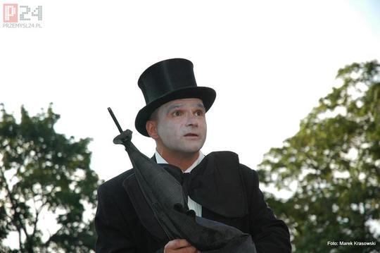GRUPA YWY TEATR 