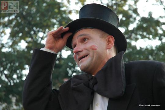 GRUPA YWY TEATR 